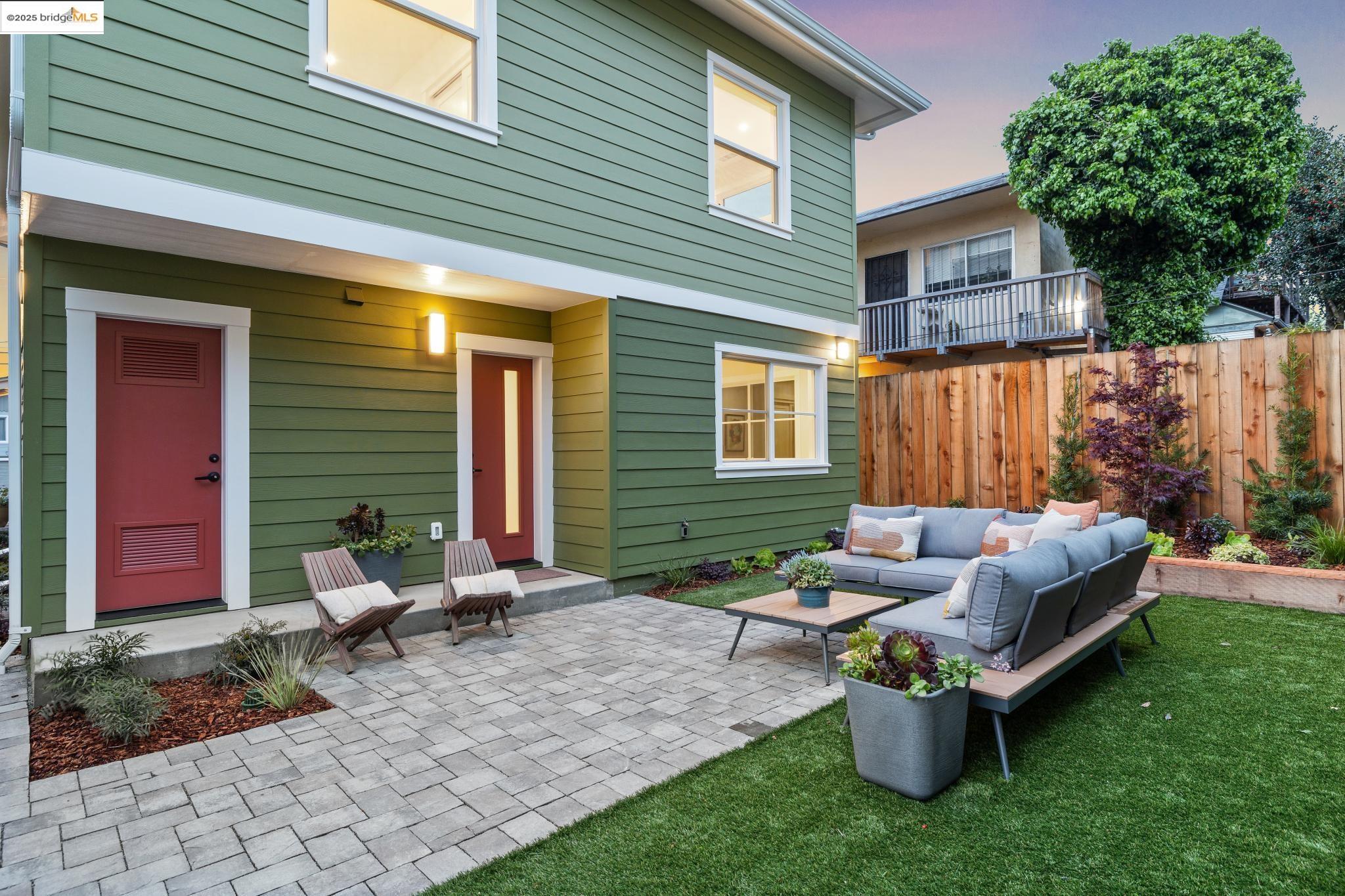 Detail Gallery Image 58 of 60 For 667 & 667a Alcatraz Ave, Oakland,  CA 94609 - – Beds | – Baths