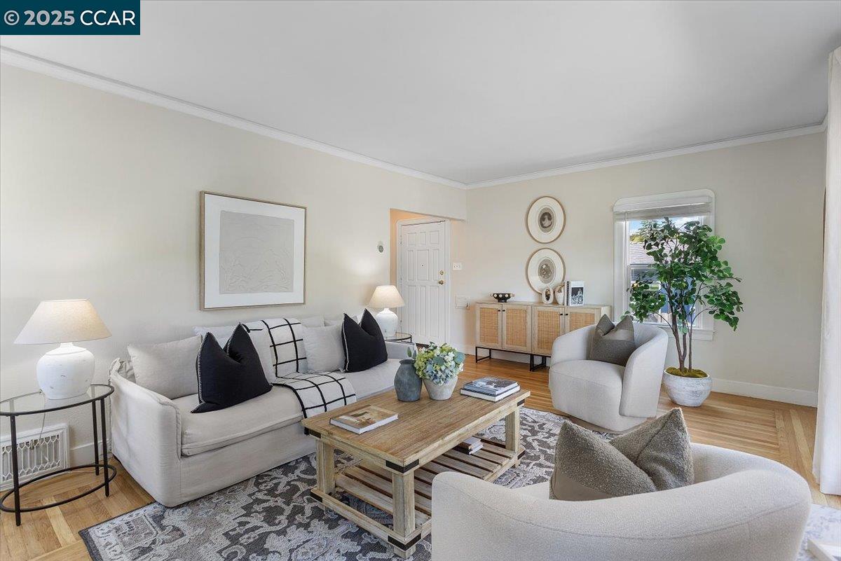 Detail Gallery Image 11 of 60 For 5323 Normandie Ave, Oakland,  CA 94619 - 2 Beds | 2 Baths