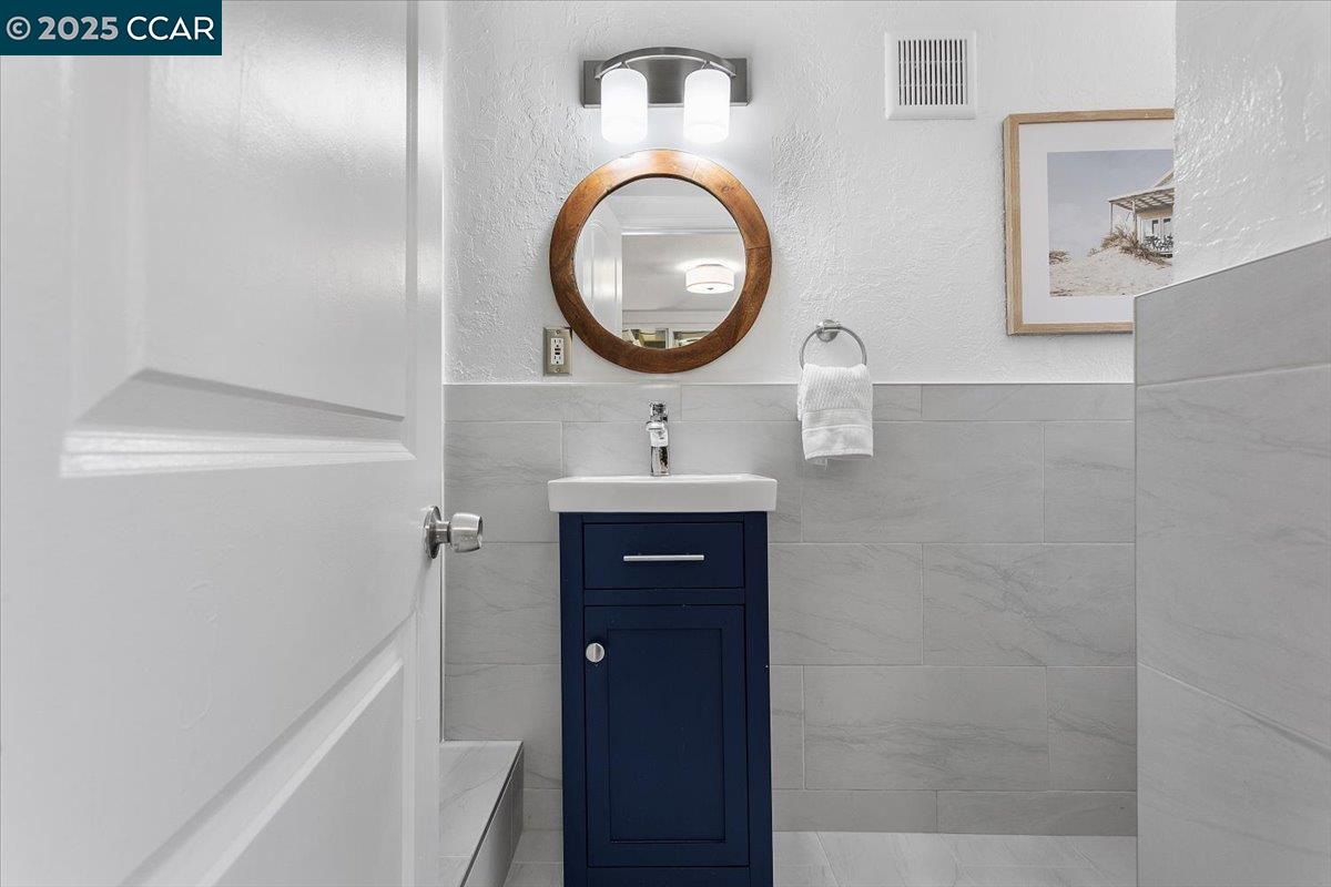 Detail Gallery Image 42 of 60 For 5323 Normandie Ave, Oakland,  CA 94619 - 2 Beds | 2 Baths