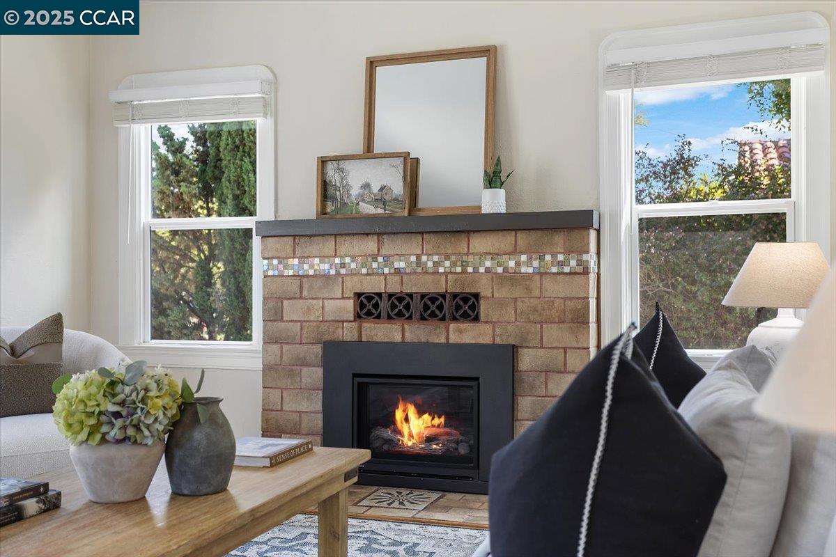 Detail Gallery Image 9 of 60 For 5323 Normandie Ave, Oakland,  CA 94619 - 2 Beds | 2 Baths