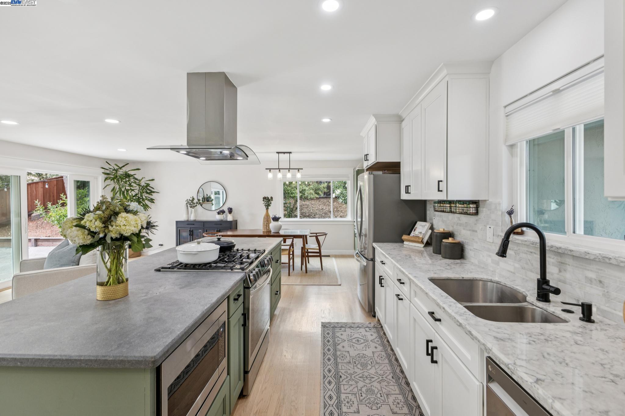 Detail Gallery Image 11 of 51 For 2602 Pebble Beach Loop, Lafayette,  CA 94549 - 4 Beds | 2 Baths