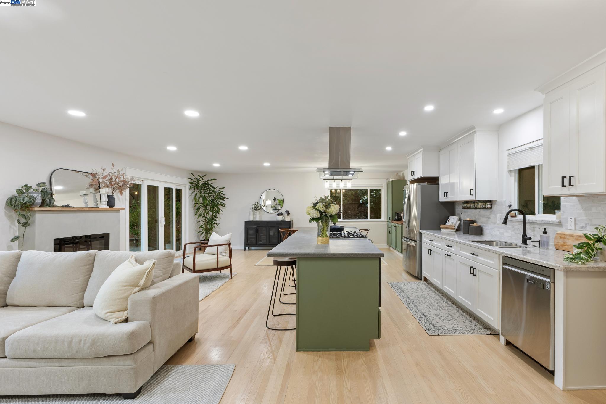 Detail Gallery Image 12 of 51 For 2602 Pebble Beach Loop, Lafayette,  CA 94549 - 4 Beds | 2 Baths