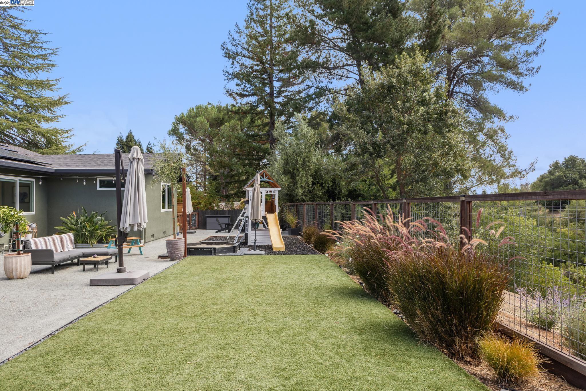 Detail Gallery Image 33 of 51 For 2602 Pebble Beach Loop, Lafayette,  CA 94549 - 4 Beds | 2 Baths
