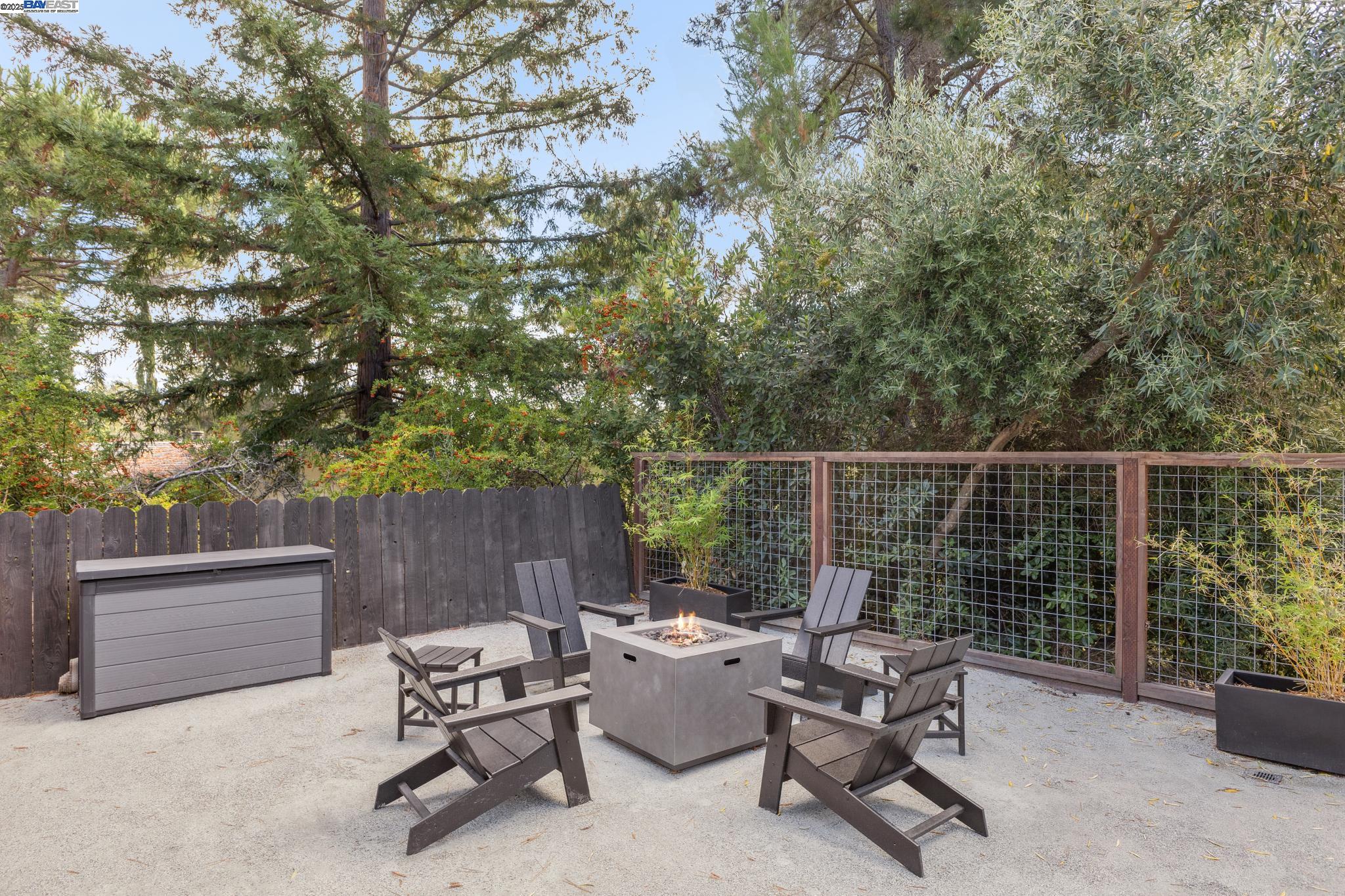 Detail Gallery Image 37 of 51 For 2602 Pebble Beach Loop, Lafayette,  CA 94549 - 4 Beds | 2 Baths