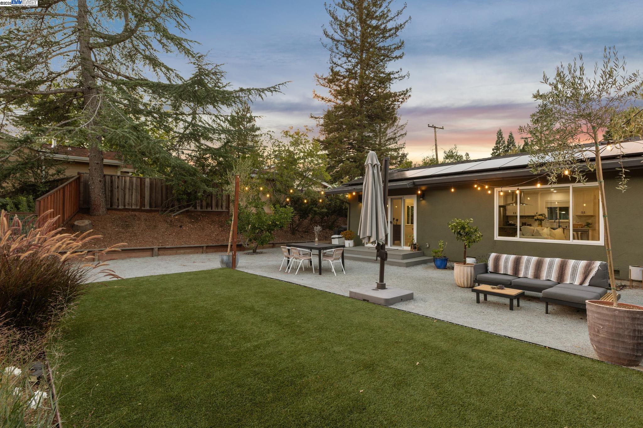 Detail Gallery Image 45 of 51 For 2602 Pebble Beach Loop, Lafayette,  CA 94549 - 4 Beds | 2 Baths