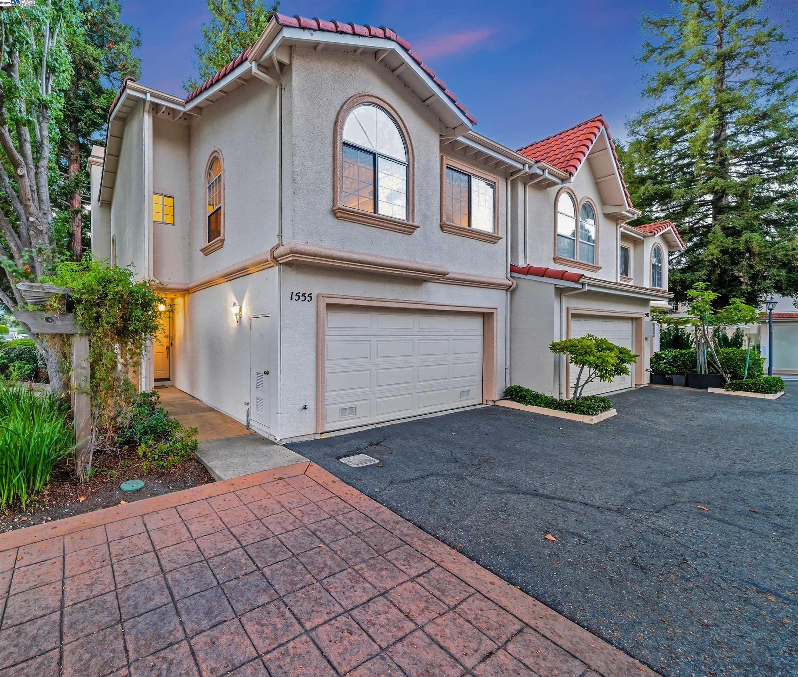 Front Image Thumbnail for BE41111370