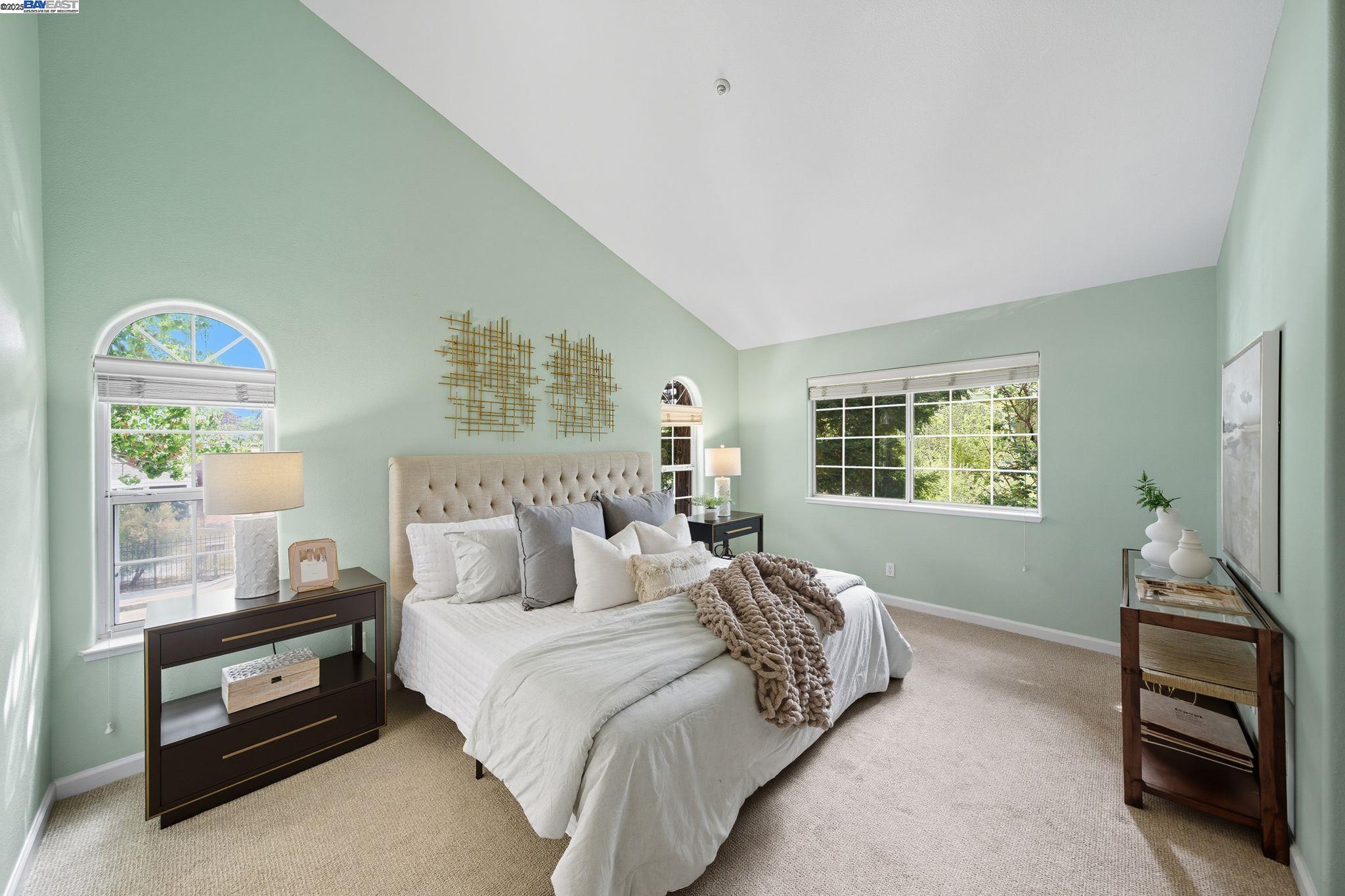 Detail Gallery Image 19 of 41 For 1555 Oxford Sreet, Redwood City,  CA 94061 - 3 Beds | 2/1 Baths