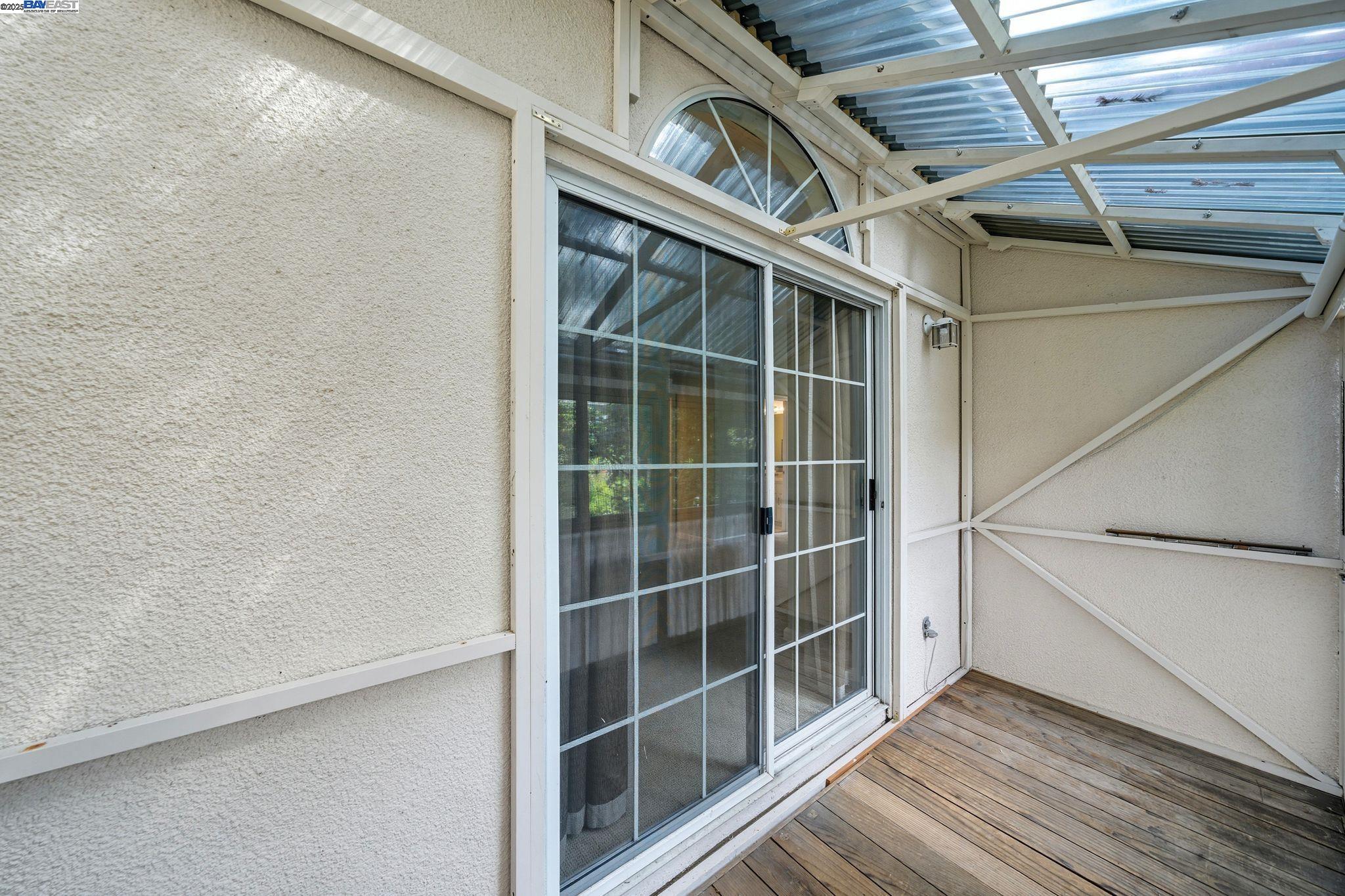 Detail Gallery Image 28 of 41 For 1555 Oxford Sreet, Redwood City,  CA 94061 - 3 Beds | 2/1 Baths