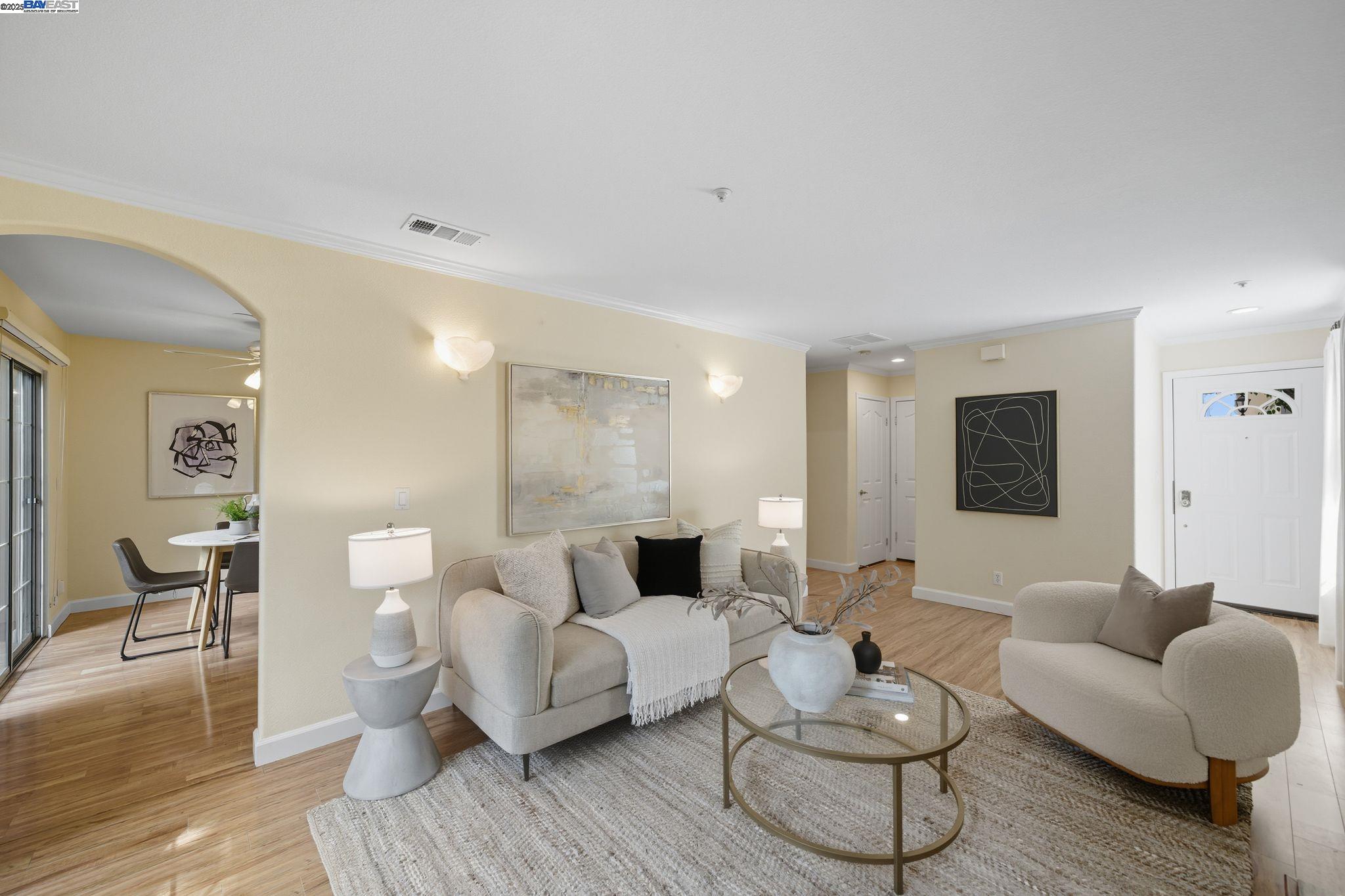 Detail Gallery Image 4 of 41 For 1555 Oxford Sreet, Redwood City,  CA 94061 - 3 Beds | 2/1 Baths