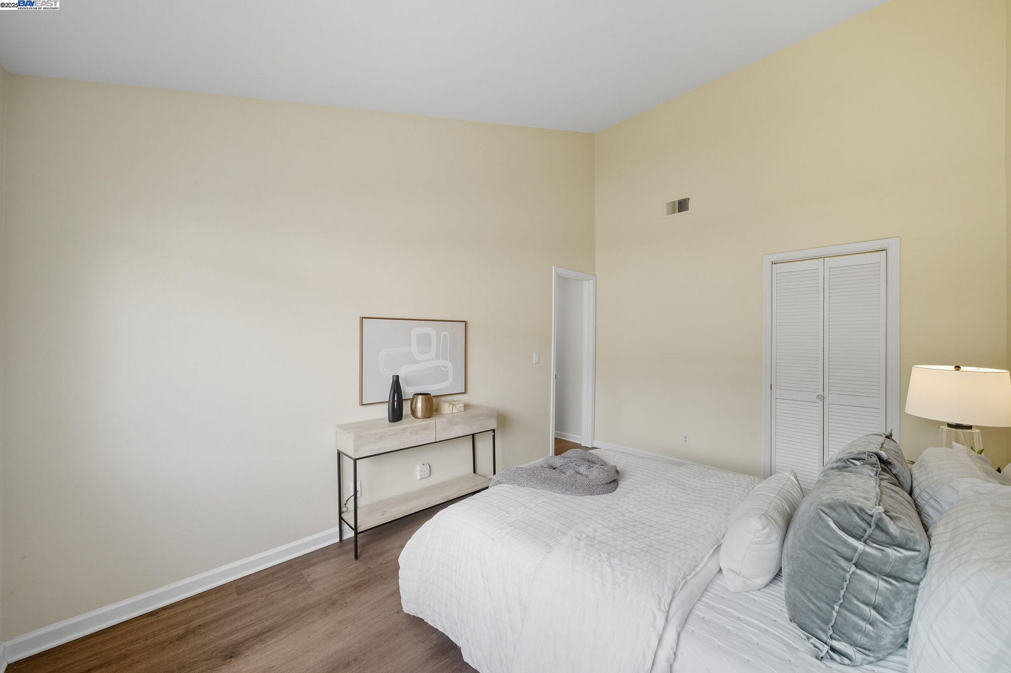 Detail Gallery Image 31 of 41 For 1555 Oxford Sreet, Redwood City,  CA 94061 - 3 Beds | 2/1 Baths