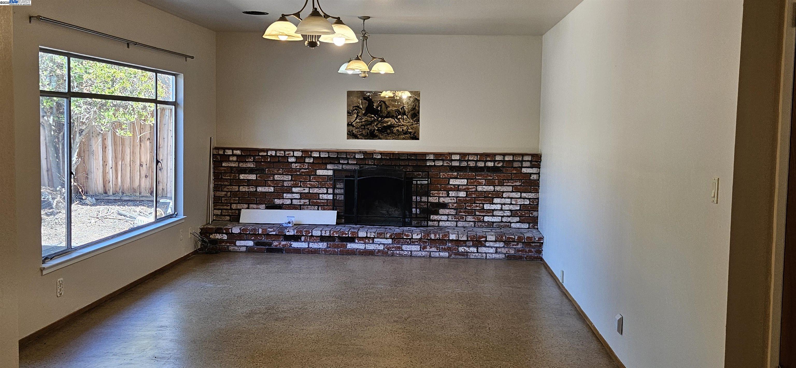 Detail Gallery Image 4 of 10 For 41772 Chadbourne Dr, Fremont,  CA 94539 - 4 Beds | 2 Baths
