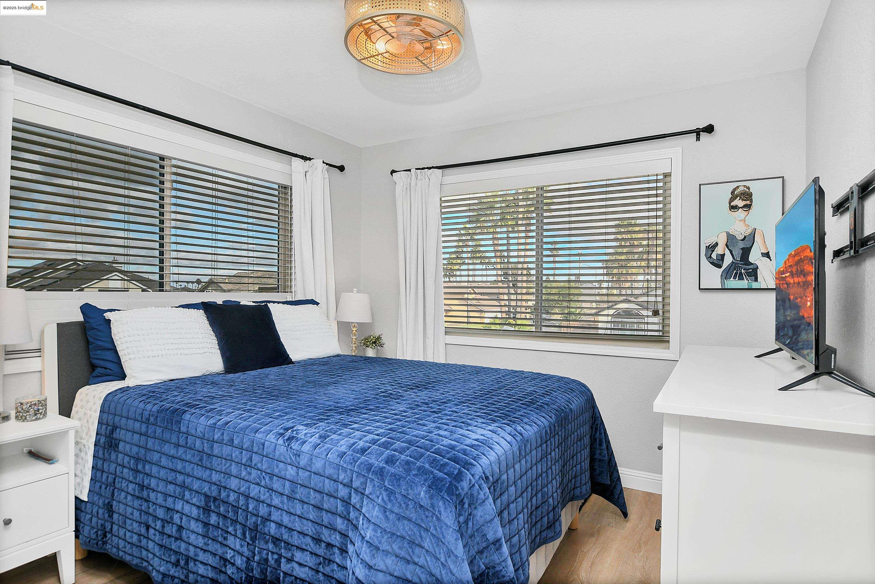 Detail Gallery Image 21 of 39 For 2060 Bowsprit Ct, Discovery Bay,  CA 94505 - 4 Beds | 2/1 Baths