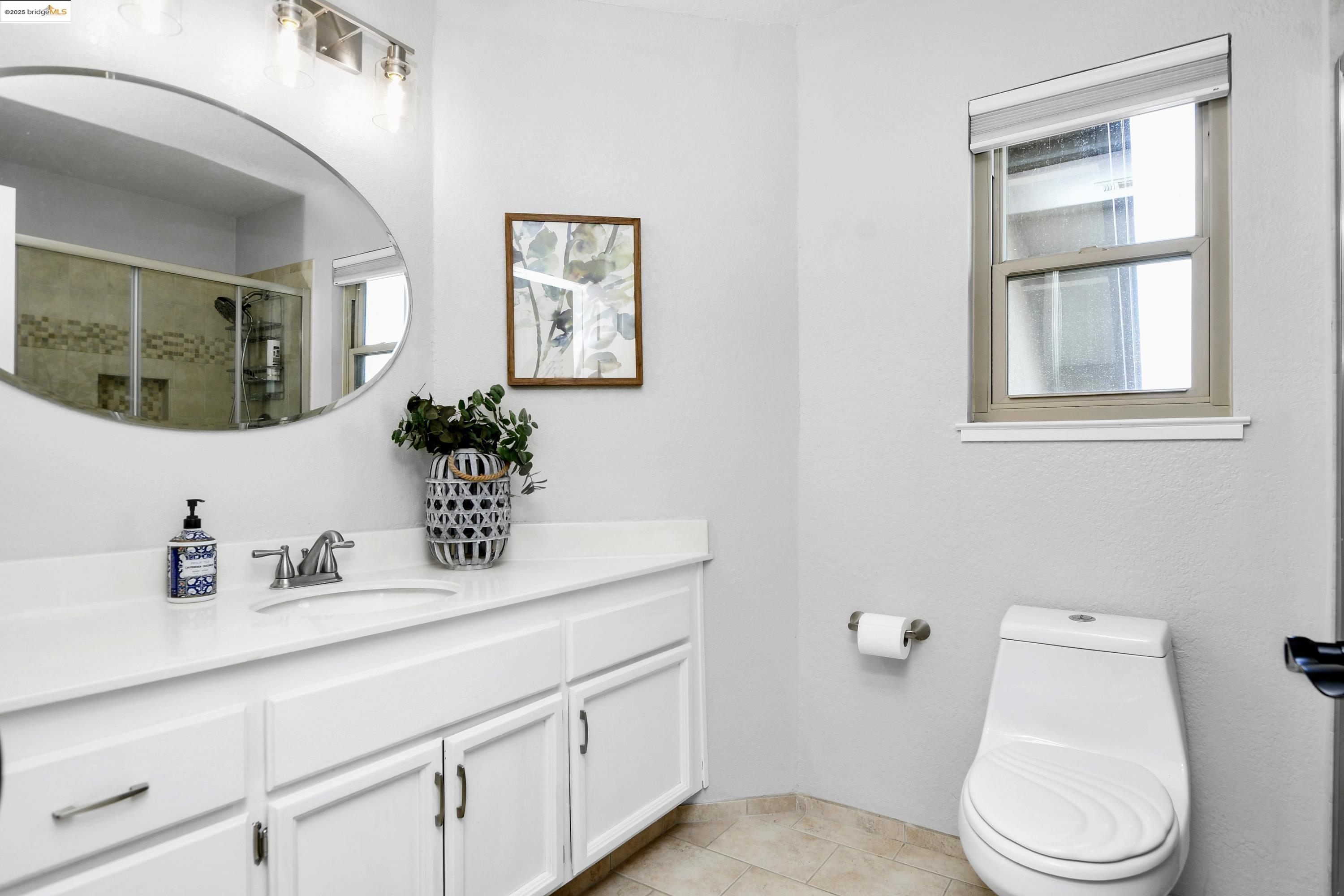 Detail Gallery Image 22 of 39 For 2060 Bowsprit Ct, Discovery Bay,  CA 94505 - 4 Beds | 2/1 Baths
