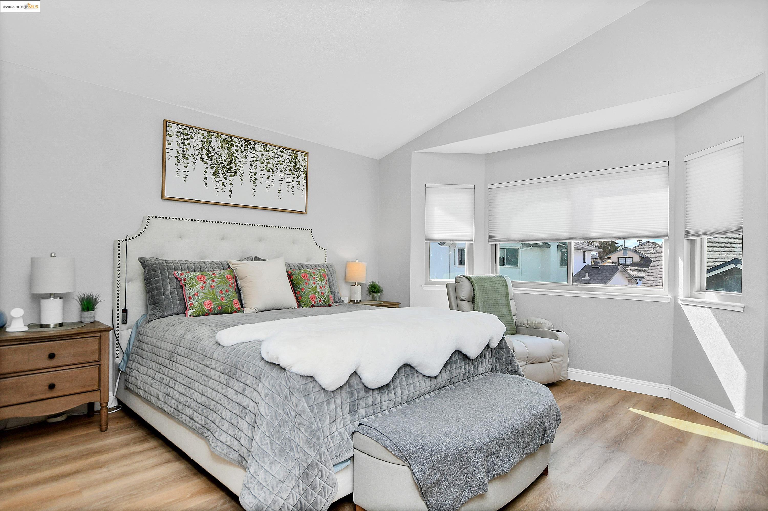 Detail Gallery Image 25 of 39 For 2060 Bowsprit Ct, Discovery Bay,  CA 94505 - 4 Beds | 2/1 Baths