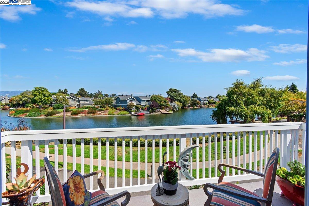 Detail Gallery Image 29 of 39 For 137 Parfait Ln, Alameda,  CA 94502 - 3 Beds | 2 Baths