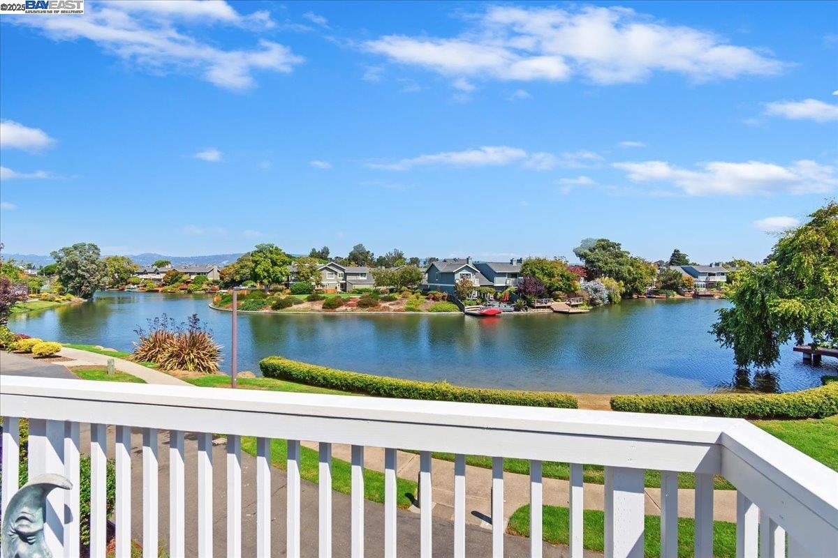 Detail Gallery Image 30 of 39 For 137 Parfait Ln, Alameda,  CA 94502 - 3 Beds | 2 Baths