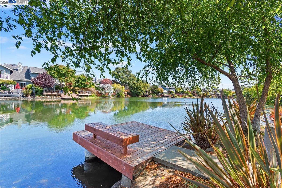 Detail Gallery Image 38 of 39 For 137 Parfait Ln, Alameda,  CA 94502 - 3 Beds | 2 Baths