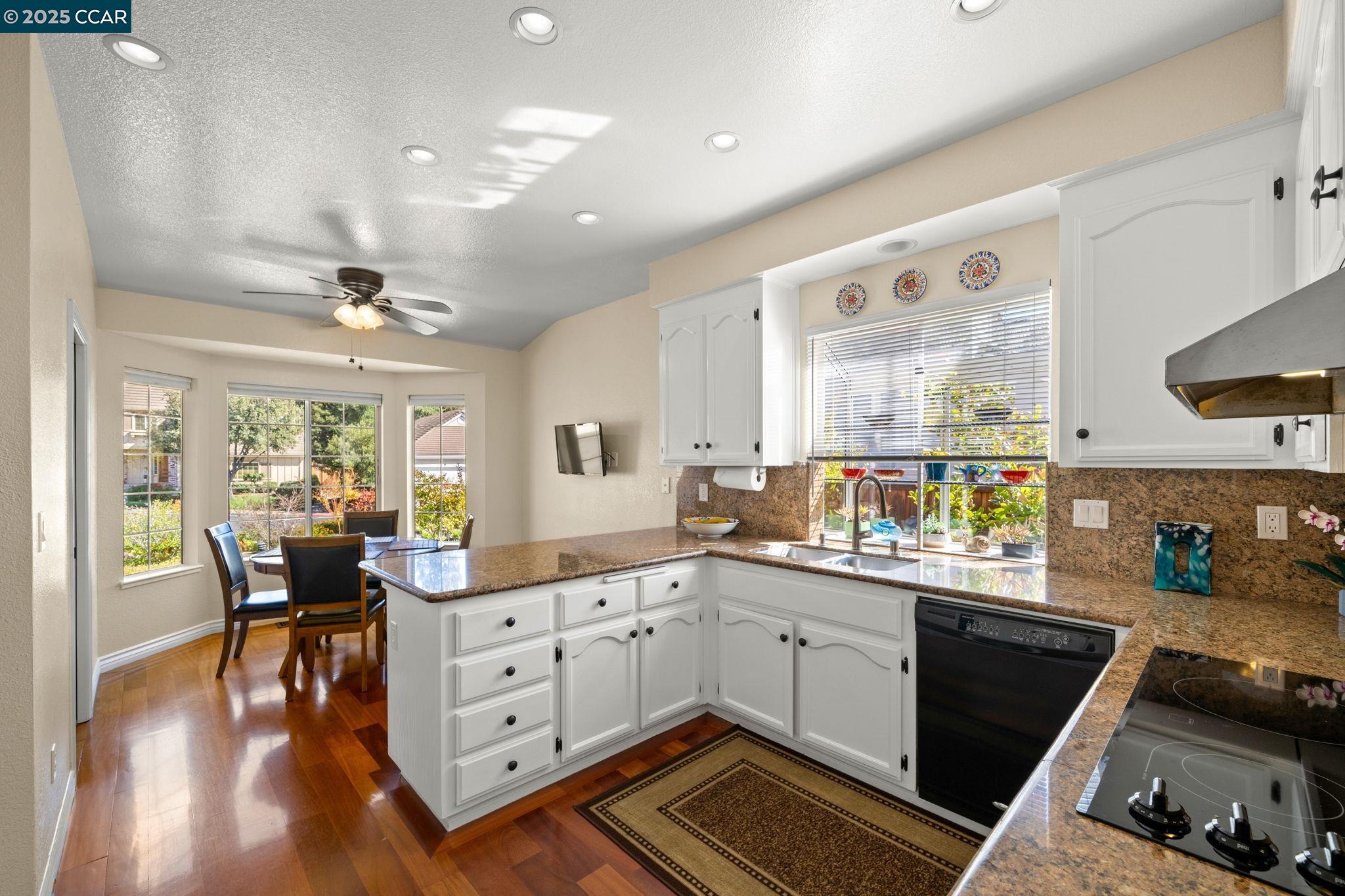 Detail Gallery Image 11 of 48 For 117 Crow Pl, Clayton,  CA 94517 - 3 Beds | 2 Baths