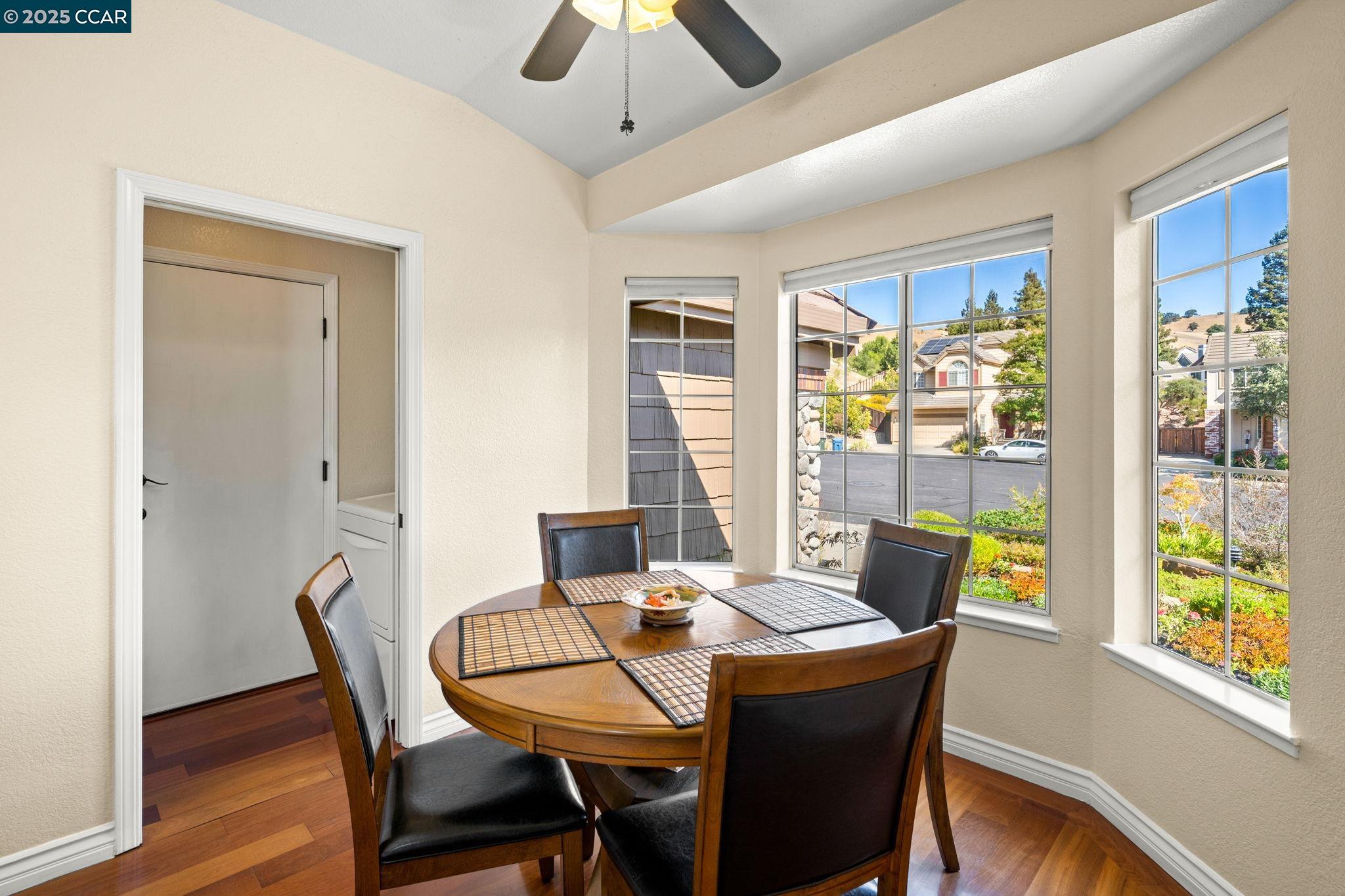 Detail Gallery Image 13 of 48 For 117 Crow Pl, Clayton,  CA 94517 - 3 Beds | 2 Baths