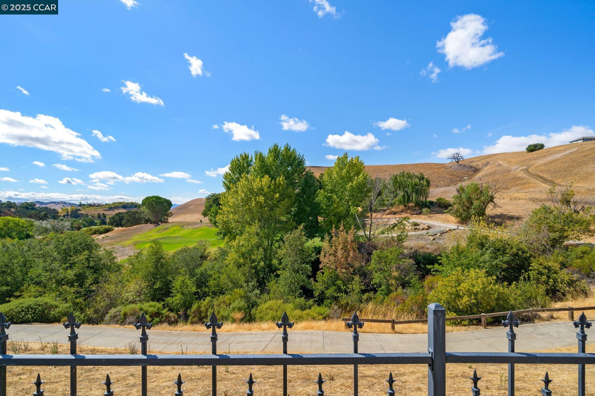 Detail Gallery Image 30 of 48 For 117 Crow Pl, Clayton,  CA 94517 - 3 Beds | 2 Baths