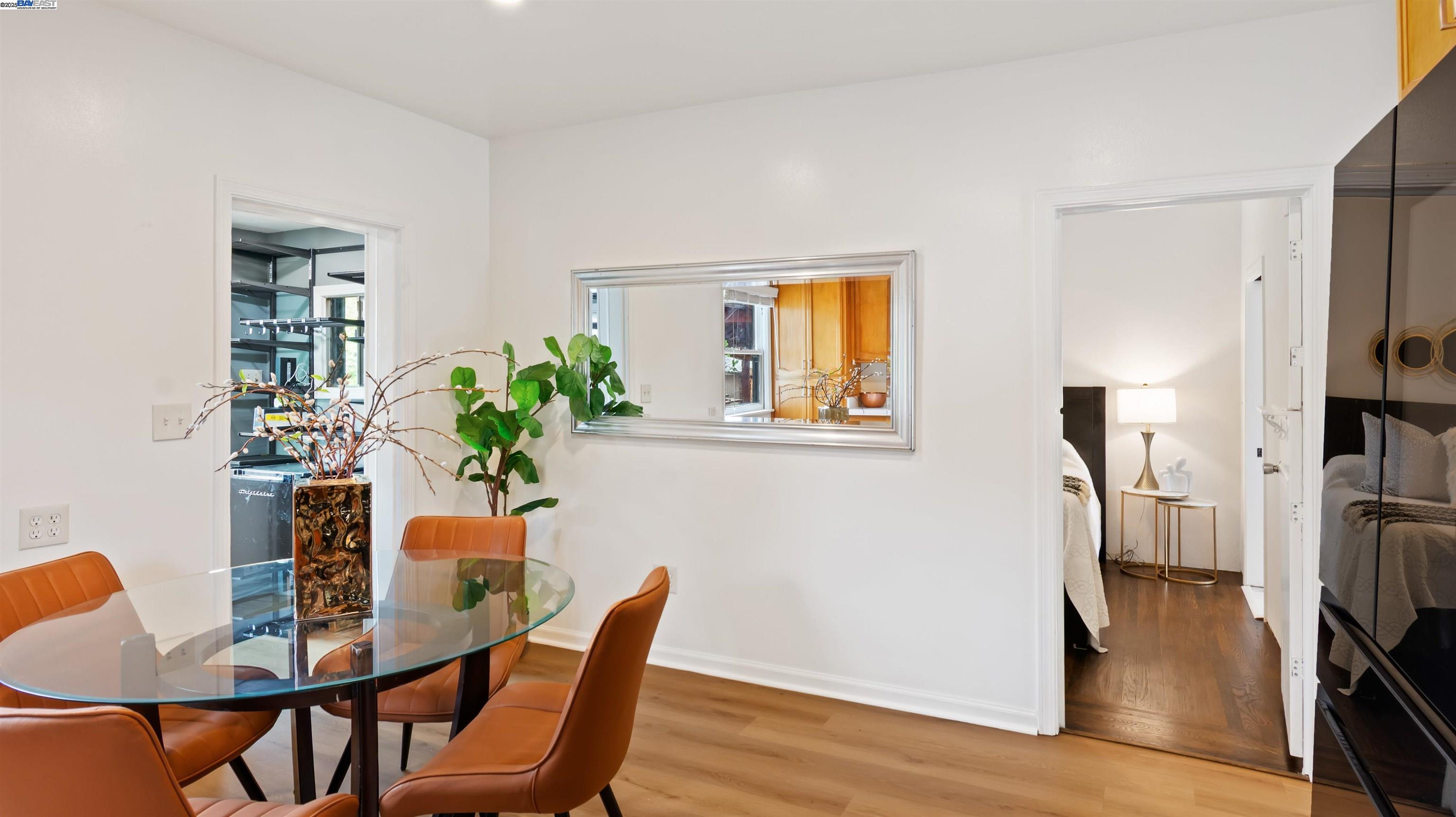 Detail Gallery Image 15 of 28 For 830 Buena Vista Ave, Alameda,  CA 94501 - 2 Beds | 1 Baths