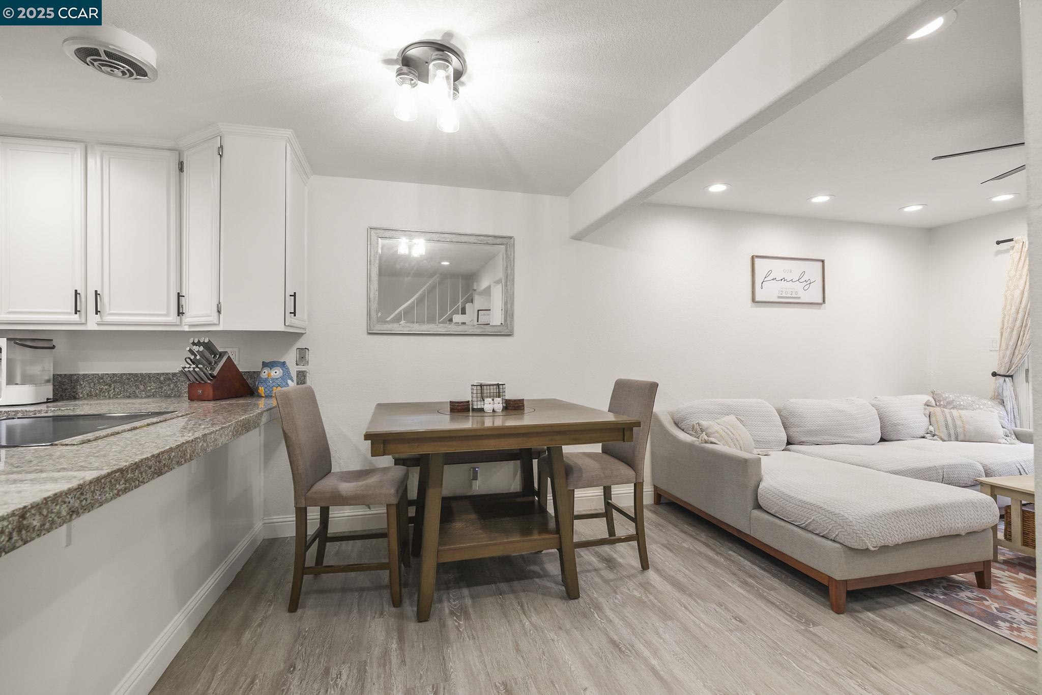 Photo #11: 41111381 Listing: Photo #11