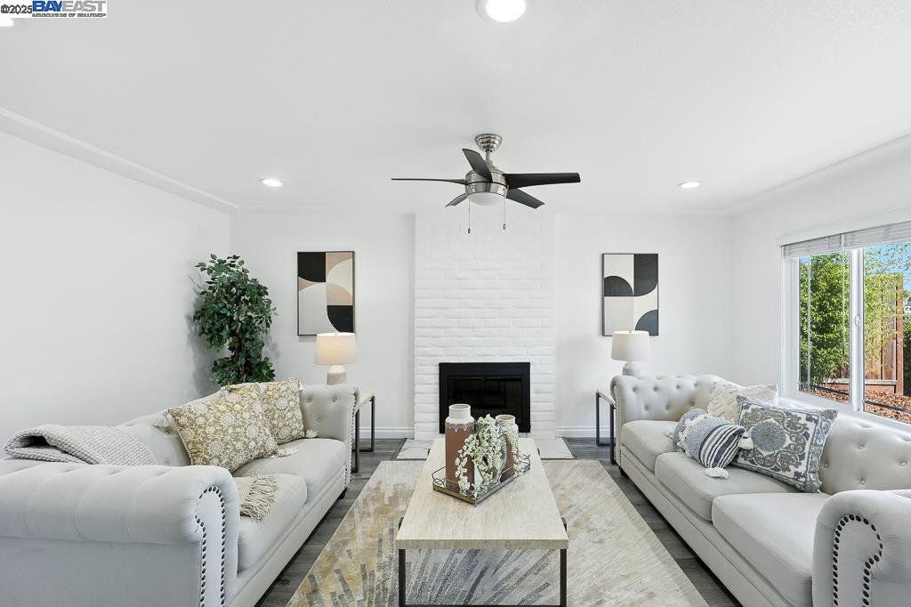 Detail Gallery Image 2 of 60 For 5953 Bellflower Drive, Newark,  CA 94560 - 4 Beds | 2 Baths