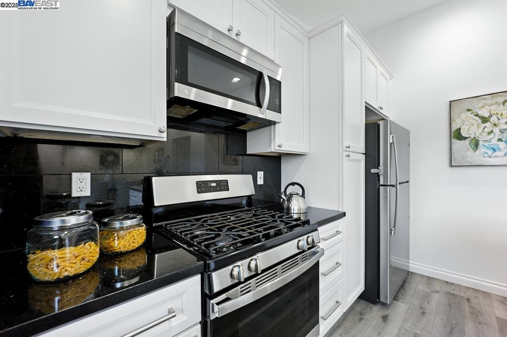 Detail Gallery Image 11 of 60 For 5953 Bellflower Drive, Newark,  CA 94560 - 4 Beds | 2 Baths