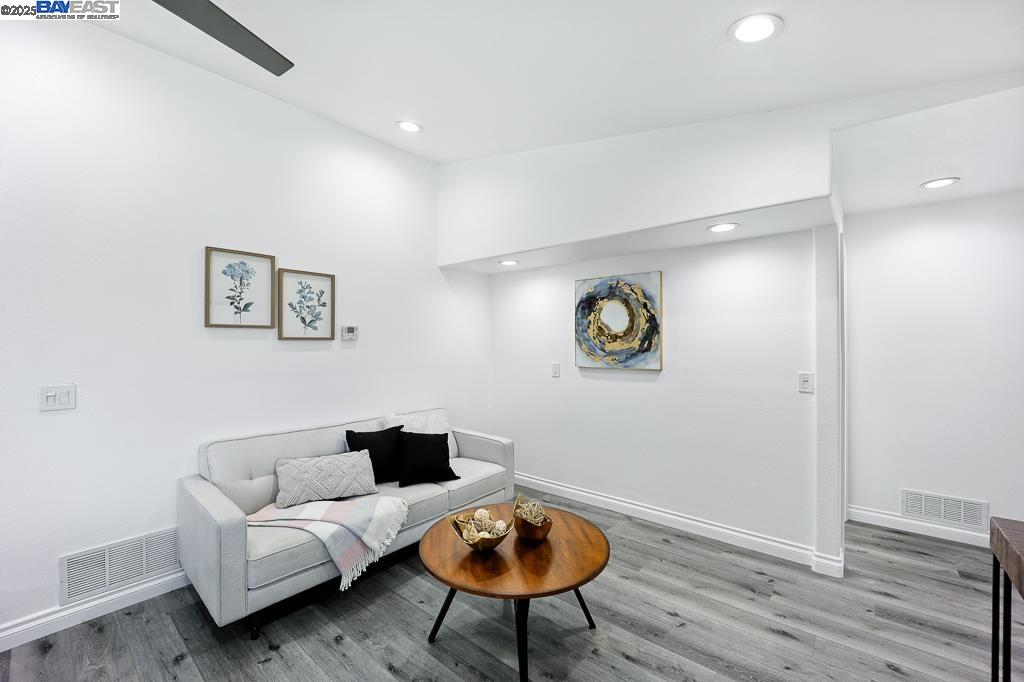 Detail Gallery Image 16 of 60 For 5953 Bellflower Drive, Newark,  CA 94560 - 4 Beds | 2 Baths