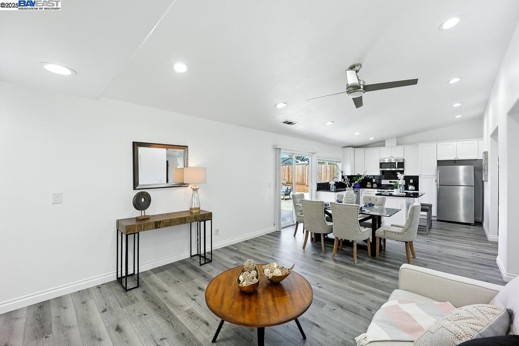 Detail Gallery Image 24 of 60 For 5953 Bellflower Drive, Newark,  CA 94560 - 4 Beds | 2 Baths