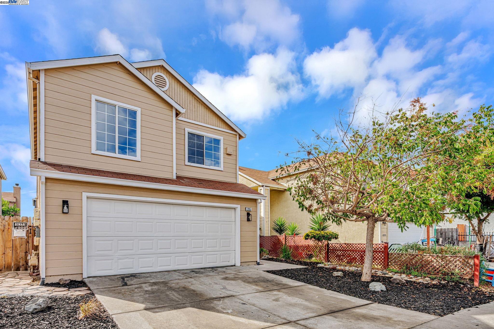 Detail Gallery Image 2 of 19 For 215 Ruby Ave., Richmond,  CA 94801 - 4 Beds | 3 Baths