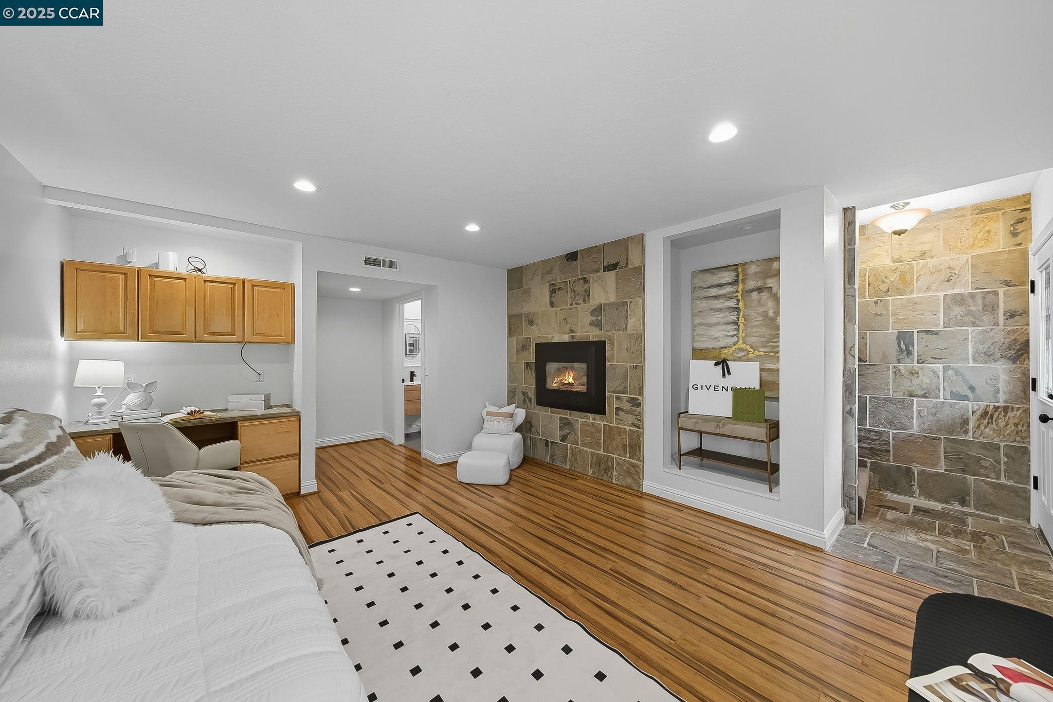 Detail Gallery Image 21 of 33 For 50 Brookwood Rd, Orinda,  CA 94563 - 3 Beds | 2 Baths