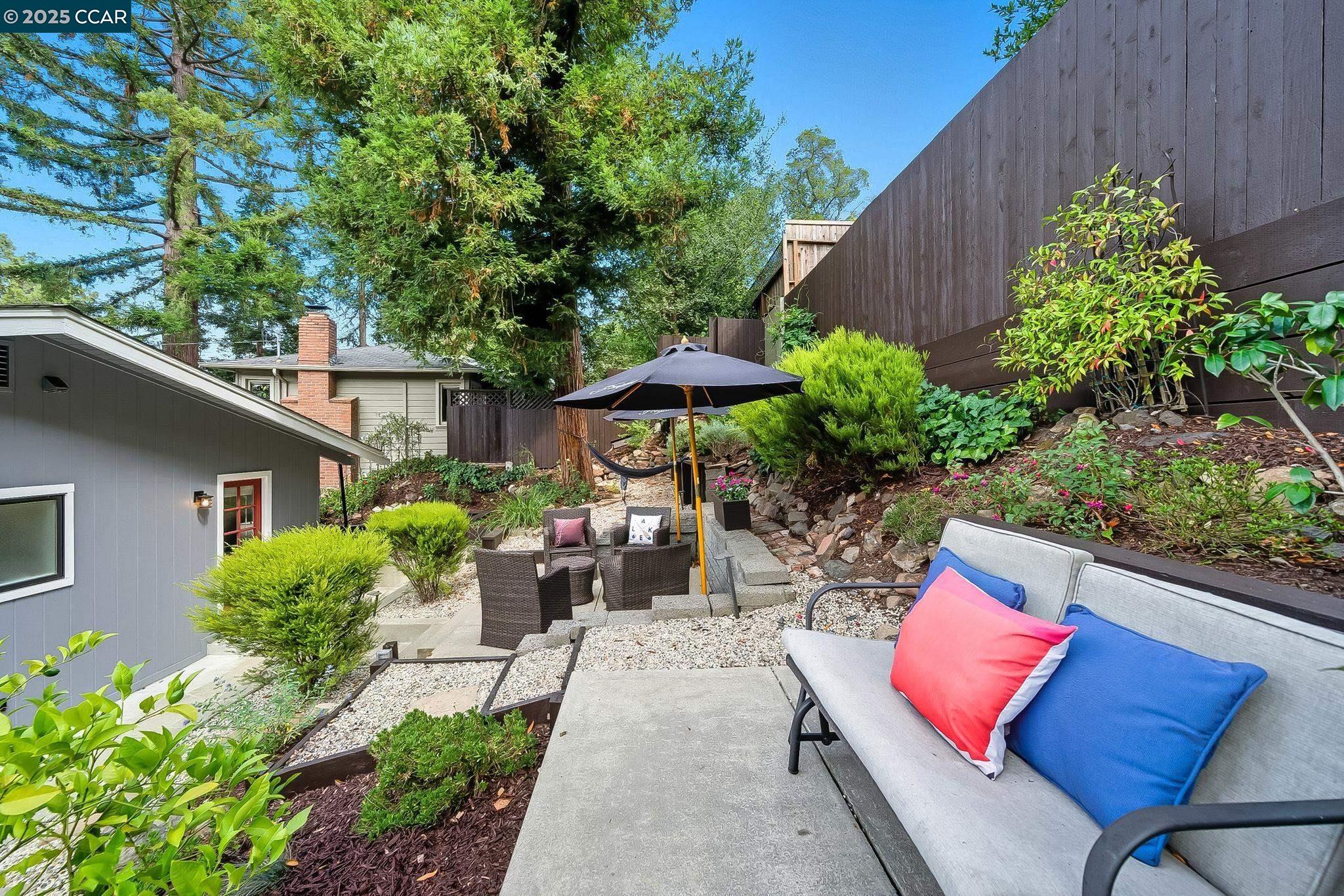 Detail Gallery Image 28 of 33 For 50 Brookwood Rd, Orinda,  CA 94563 - 3 Beds | 2 Baths