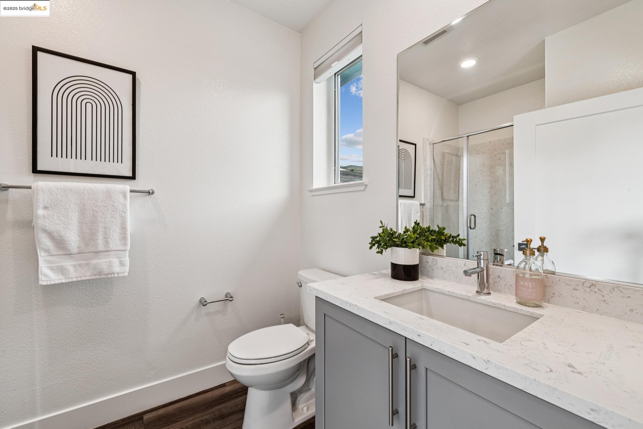 Photo #8: 41111386 Listing: Photo #8