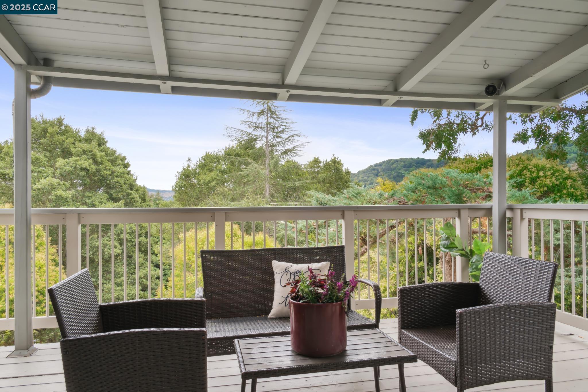 Detail Gallery Image 38 of 50 For 12 La Cresta Rd, Orinda,  CA 94563 - 4 Beds | 3 Baths