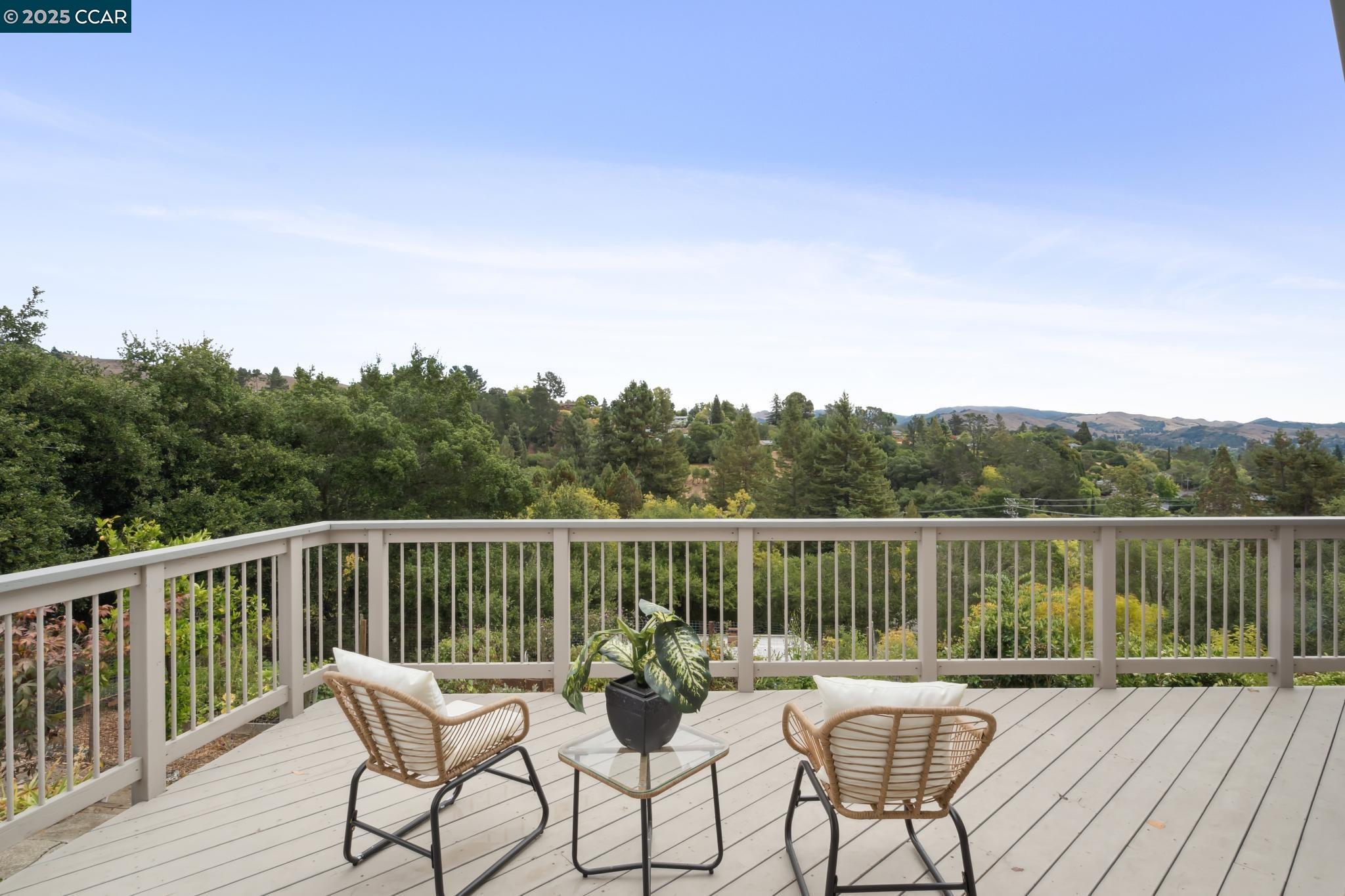 Detail Gallery Image 40 of 50 For 12 La Cresta Rd, Orinda,  CA 94563 - 4 Beds | 3 Baths