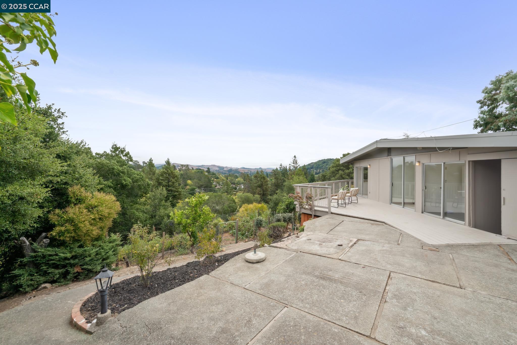Detail Gallery Image 43 of 50 For 12 La Cresta Rd, Orinda,  CA 94563 - 4 Beds | 3 Baths