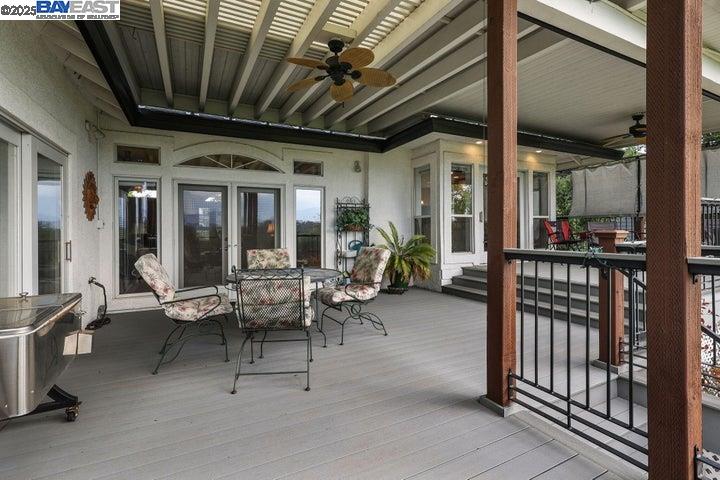 Detail Gallery Image 43 of 60 For 6038 Gleneagles Court, Redding,  CA 96003 - 3 Beds | 3/1 Baths