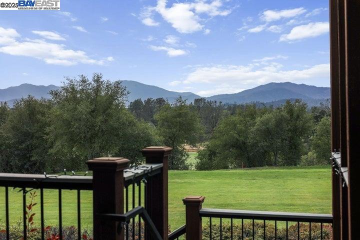 Detail Gallery Image 44 of 60 For 6038 Gleneagles Court, Redding,  CA 96003 - 3 Beds | 3/1 Baths