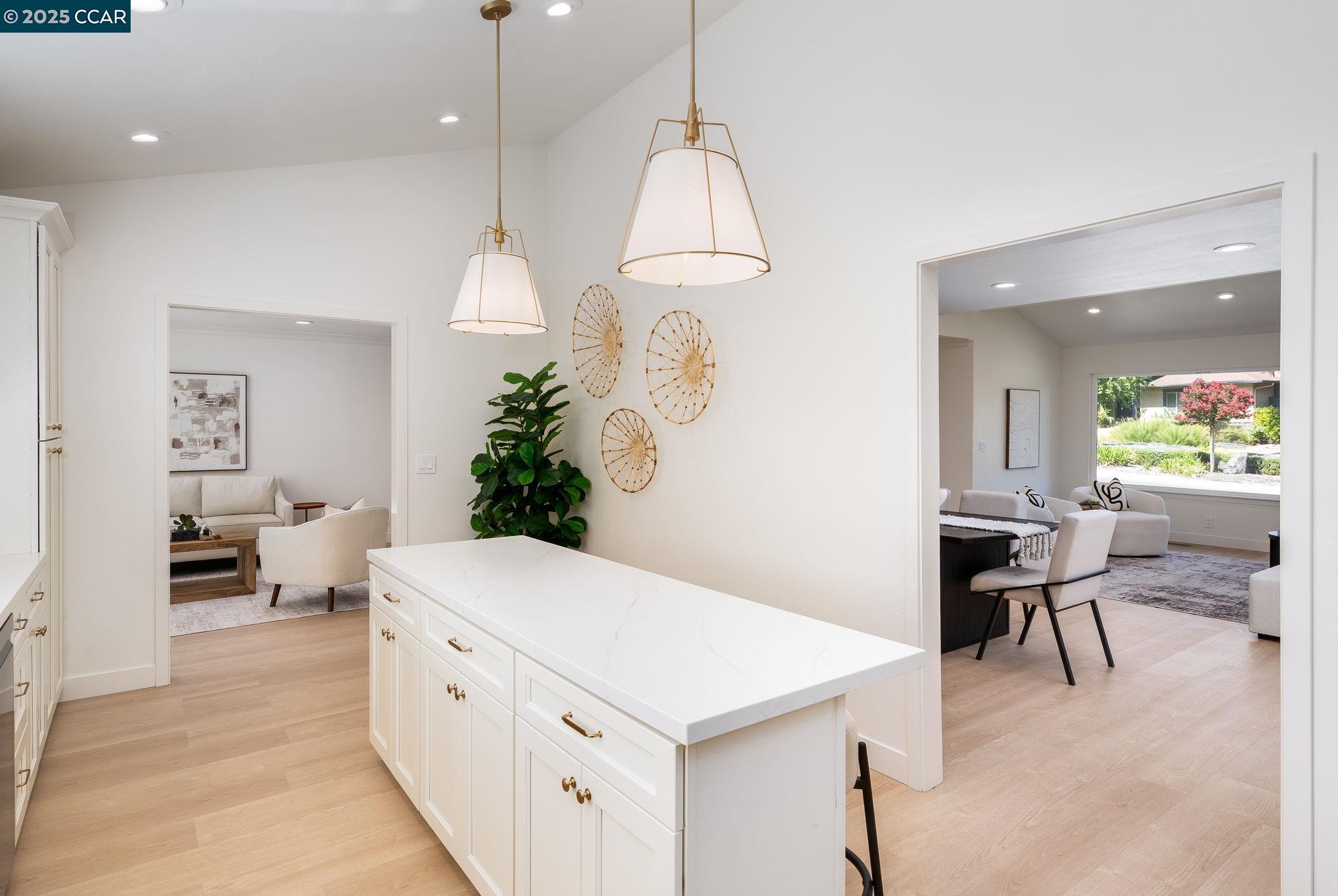Detail Gallery Image 19 of 51 For 882 El Cerro, Danville,  CA 94526 - 4 Beds | 2/1 Baths