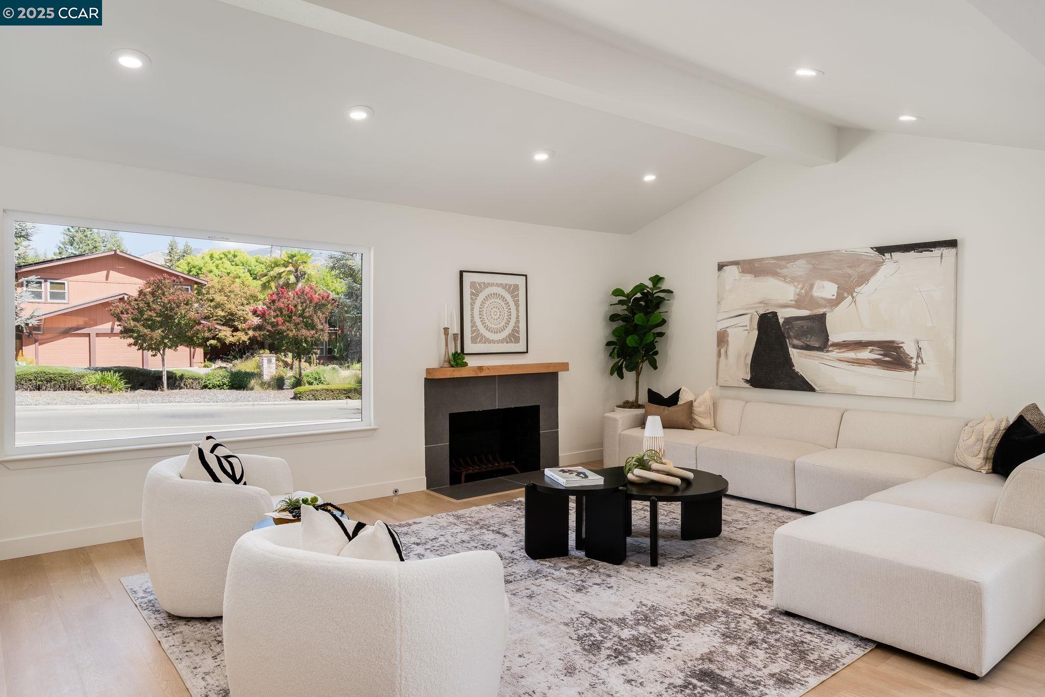 Detail Gallery Image 3 of 51 For 882 El Cerro, Danville,  CA 94526 - 4 Beds | 2/1 Baths