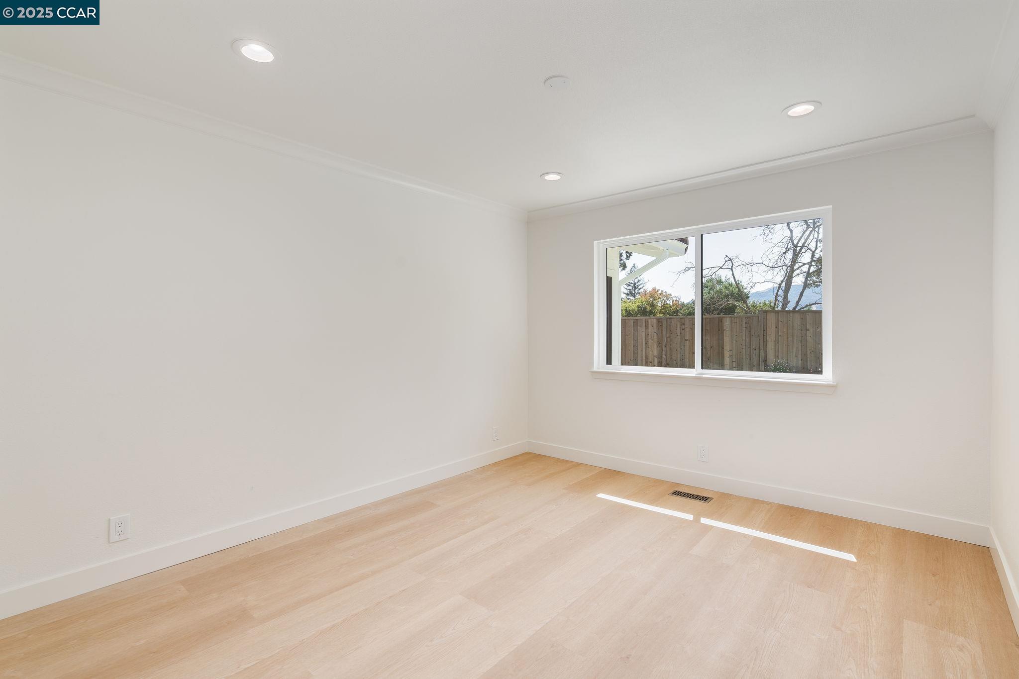 Detail Gallery Image 26 of 51 For 882 El Cerro, Danville,  CA 94526 - 4 Beds | 2/1 Baths