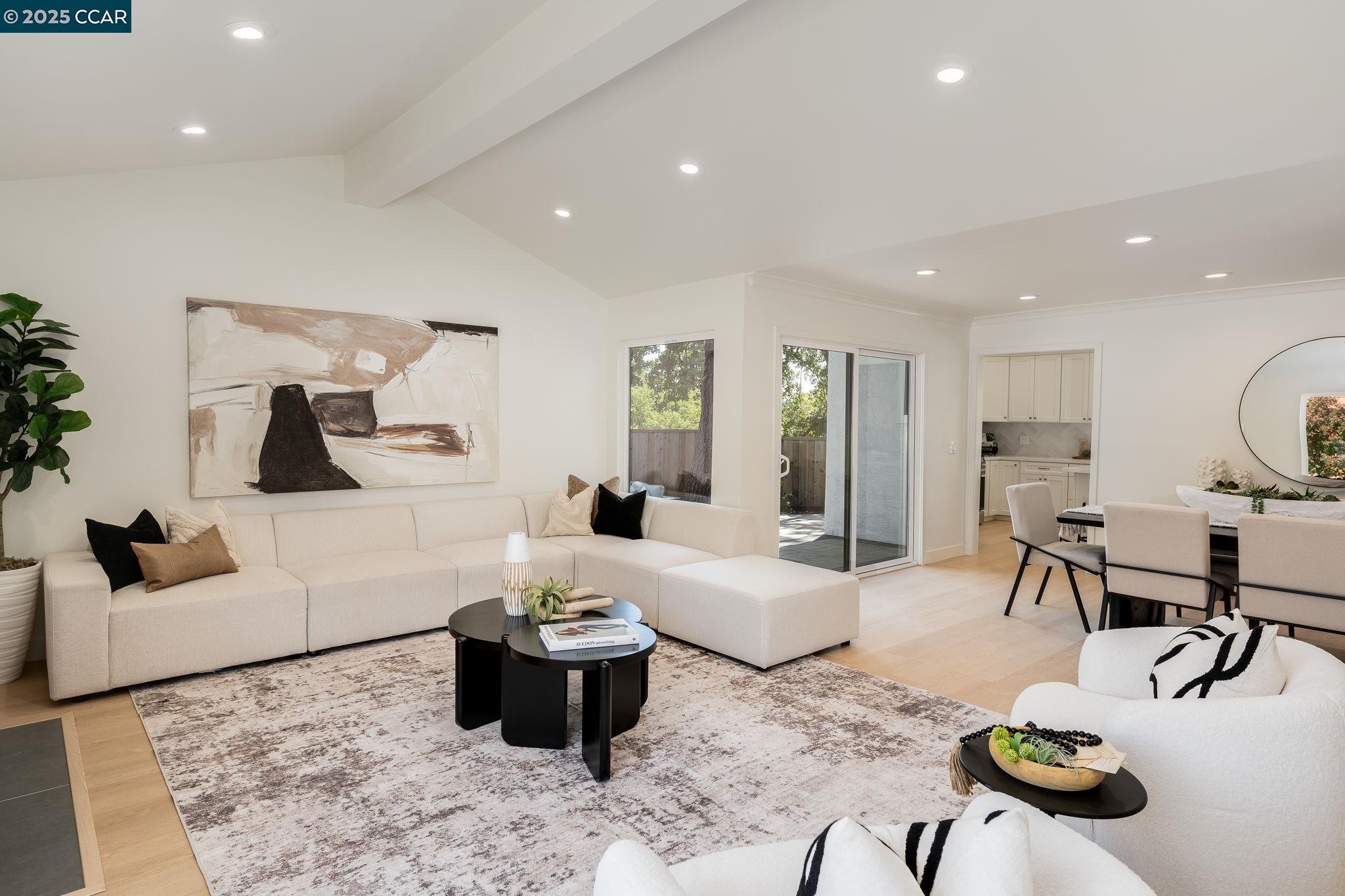 Detail Gallery Image 4 of 51 For 882 El Cerro, Danville,  CA 94526 - 4 Beds | 2/1 Baths