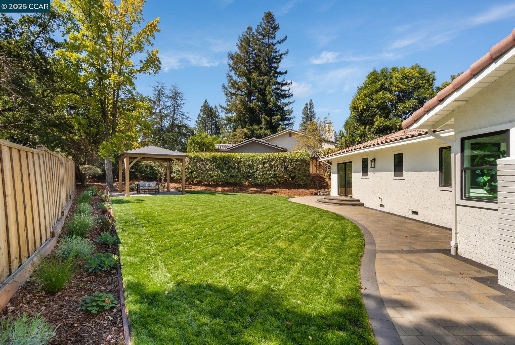Detail Gallery Image 37 of 51 For 882 El Cerro, Danville,  CA 94526 - 4 Beds | 2/1 Baths