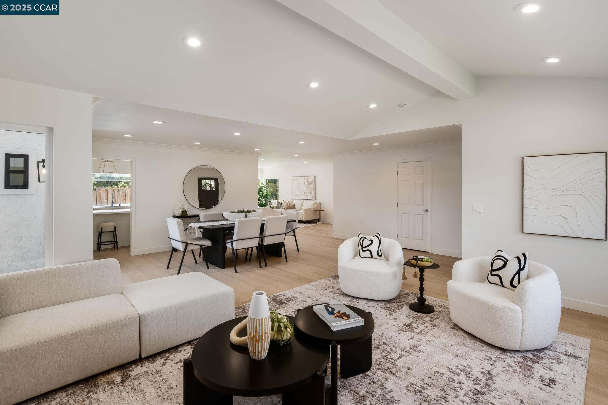 Detail Gallery Image 5 of 51 For 882 El Cerro, Danville,  CA 94526 - 4 Beds | 2/1 Baths