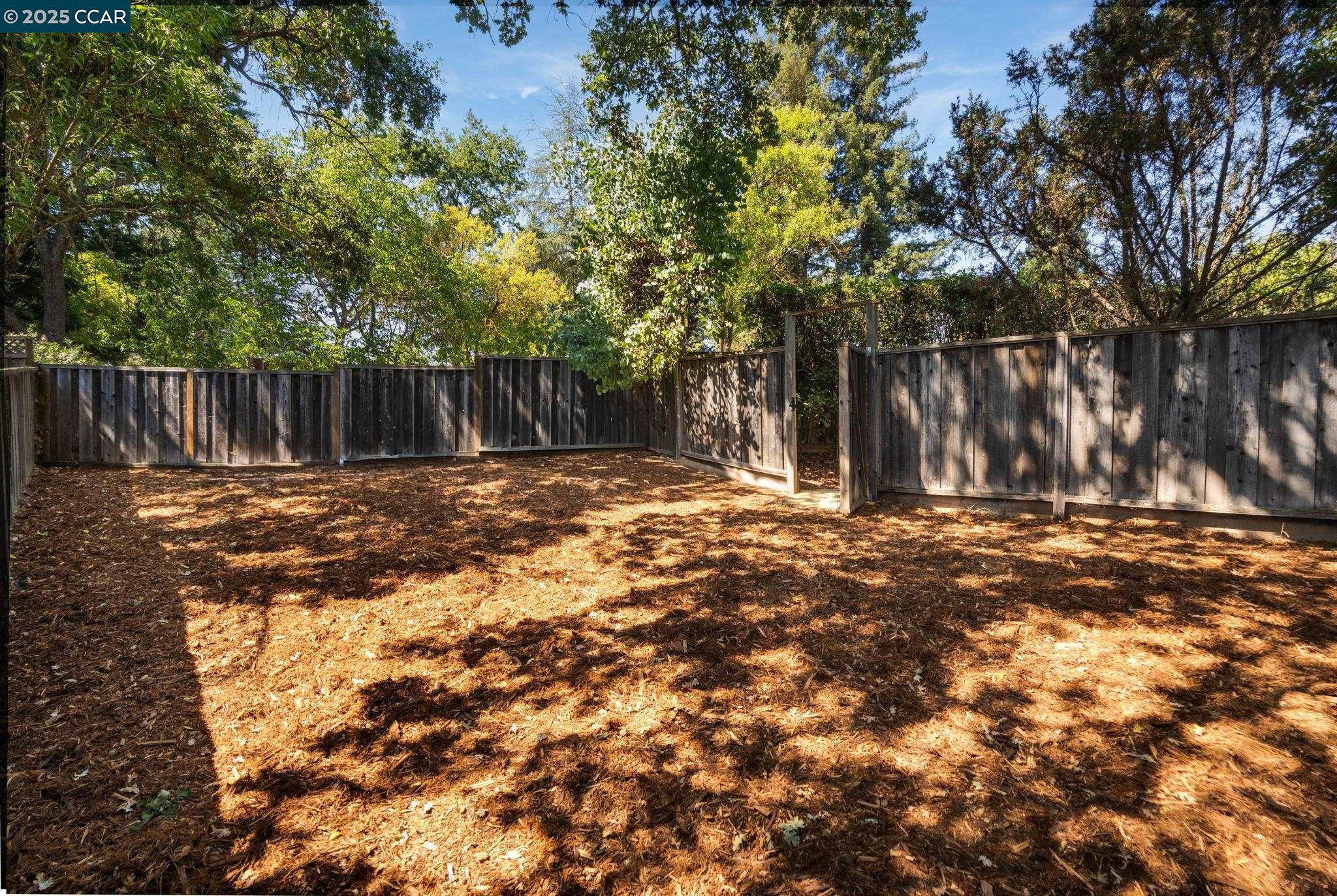 Detail Gallery Image 45 of 51 For 882 El Cerro, Danville,  CA 94526 - 4 Beds | 2/1 Baths