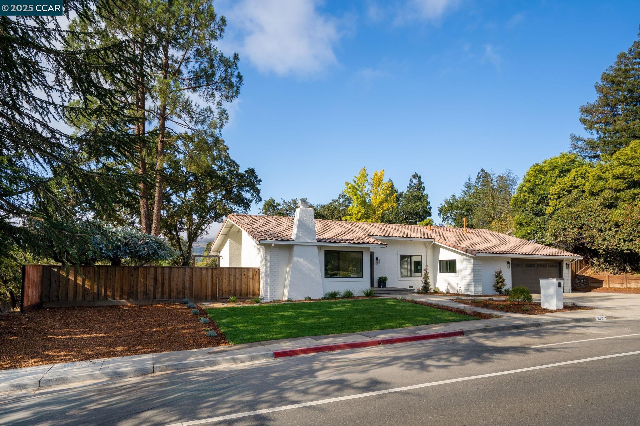 Detail Gallery Image 49 of 51 For 882 El Cerro, Danville,  CA 94526 - 4 Beds | 2/1 Baths