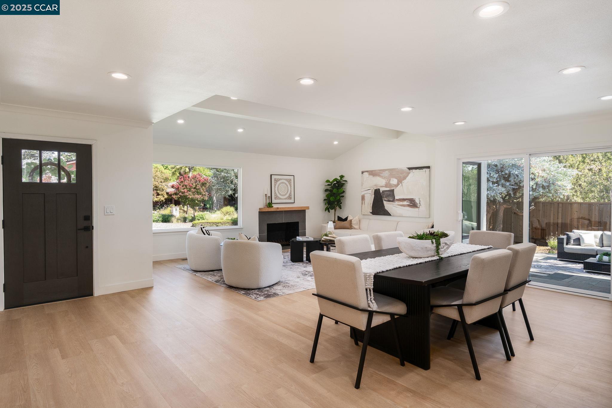 Detail Gallery Image 8 of 51 For 882 El Cerro, Danville,  CA 94526 - 4 Beds | 2/1 Baths
