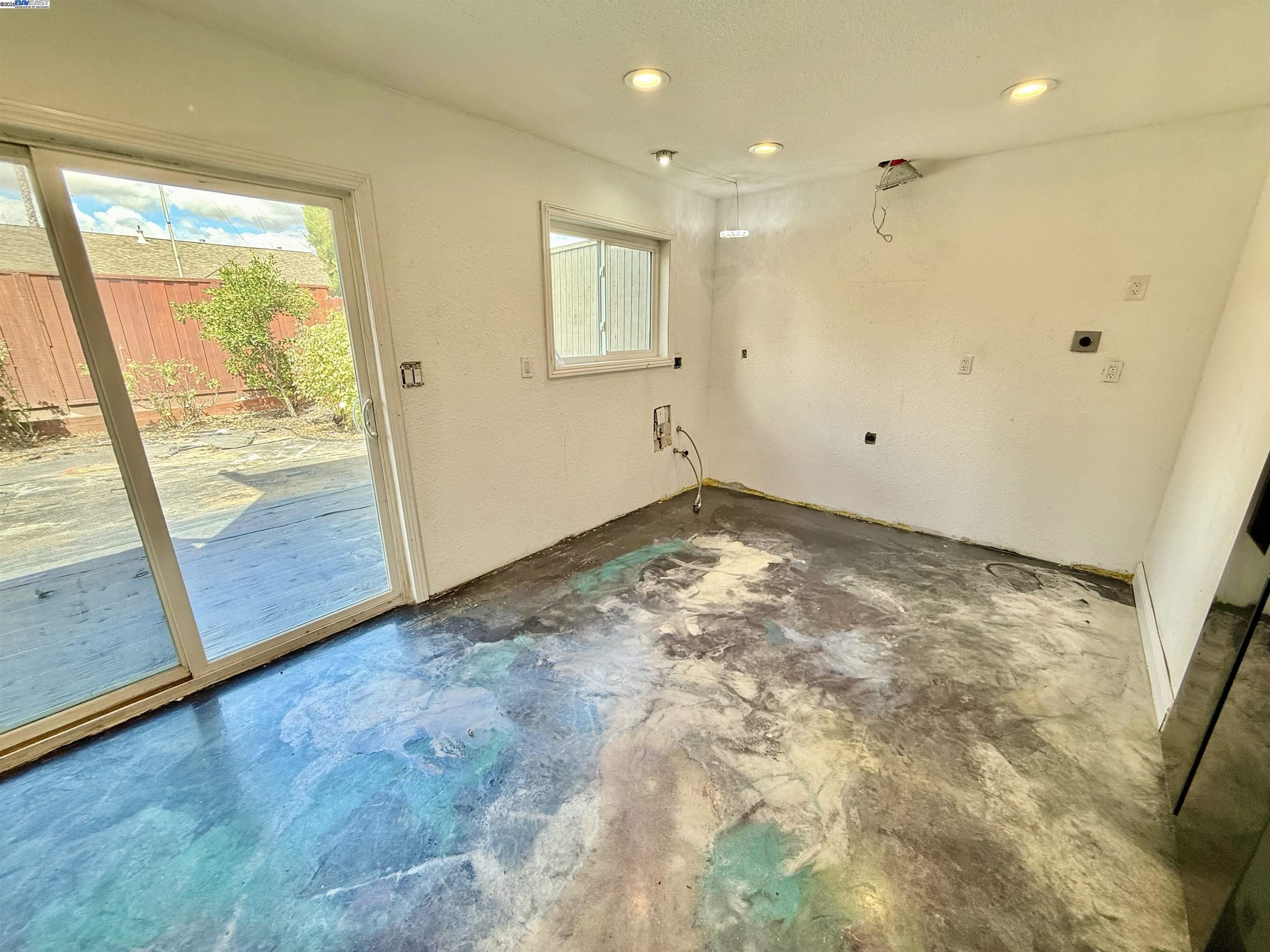 Detail Gallery Image 12 of 33 For 1817 Bluebell Dr, Livermore,  CA 94551 - 2 Beds | 1/1 Baths