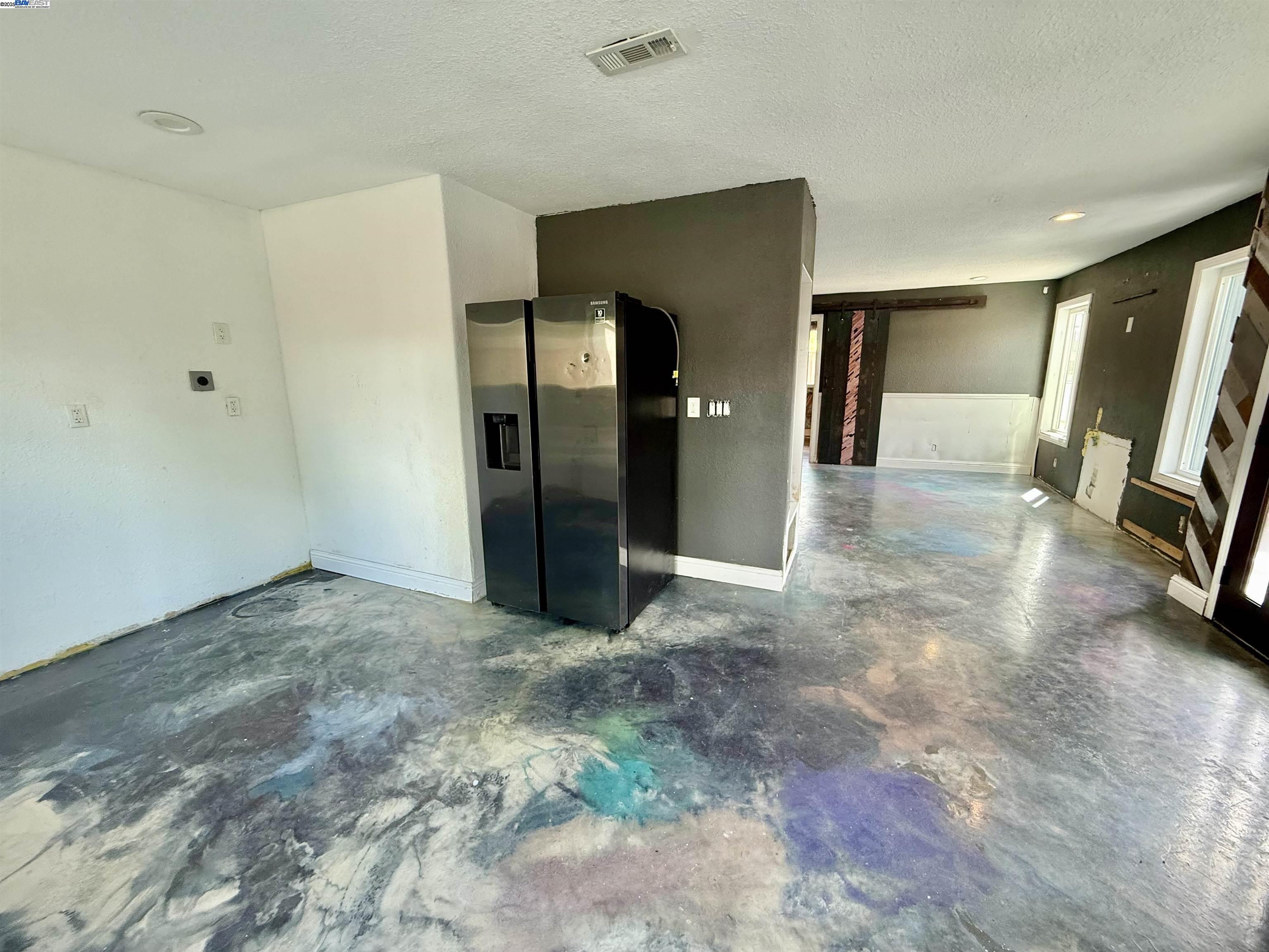 Detail Gallery Image 13 of 33 For 1817 Bluebell Dr, Livermore,  CA 94551 - 2 Beds | 1/1 Baths